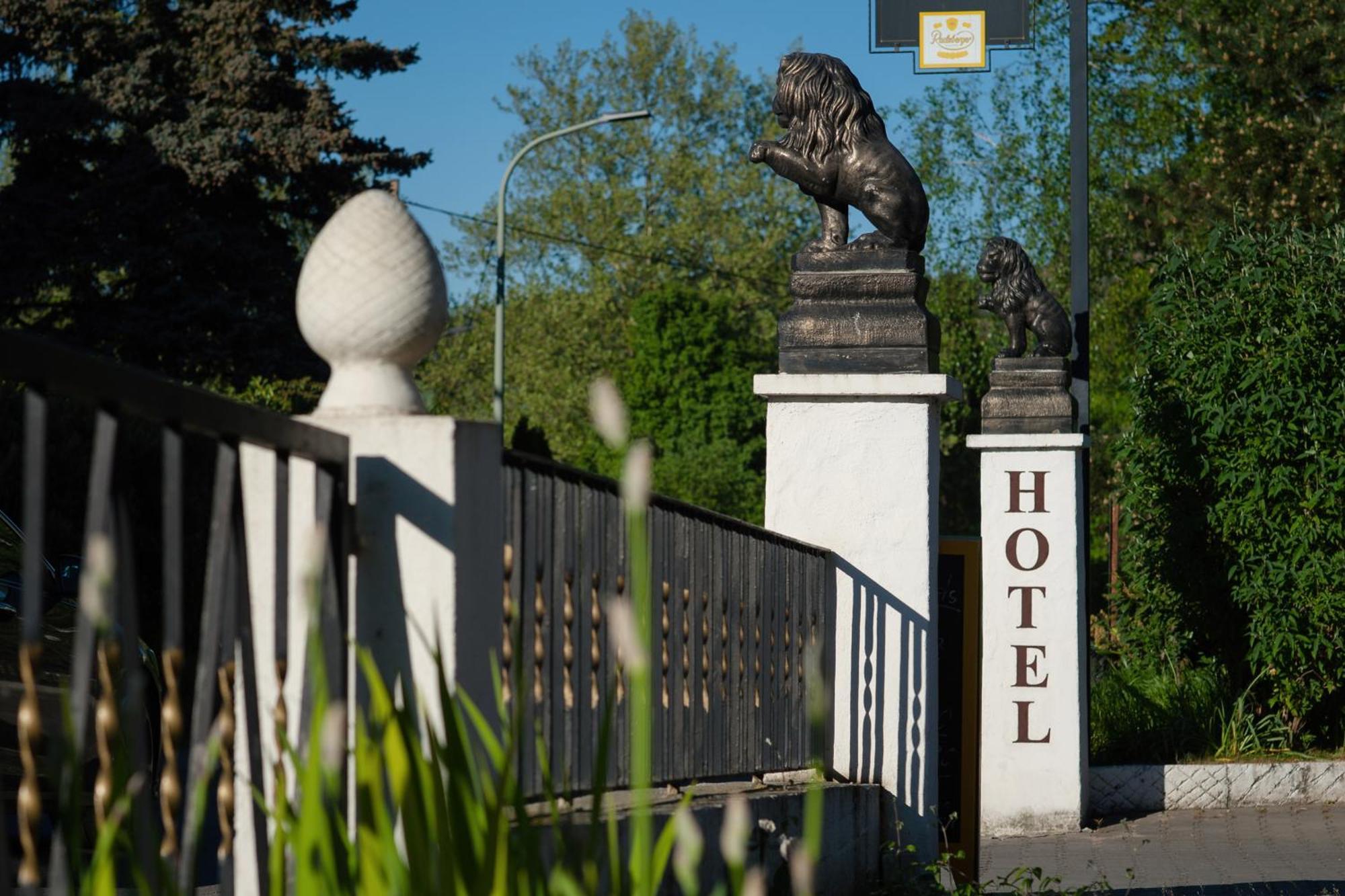 Land-Gut-Hotel Burgblick Bad Kreuznach Exterior photo