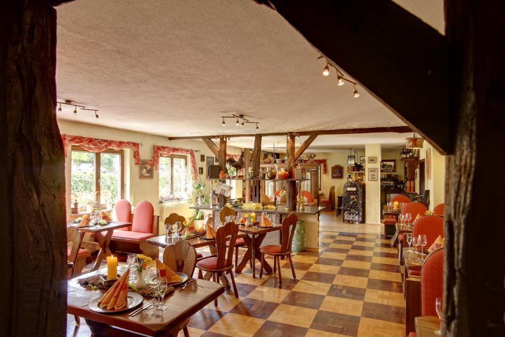 Land-Gut-Hotel Burgblick Bad Kreuznach Exterior photo